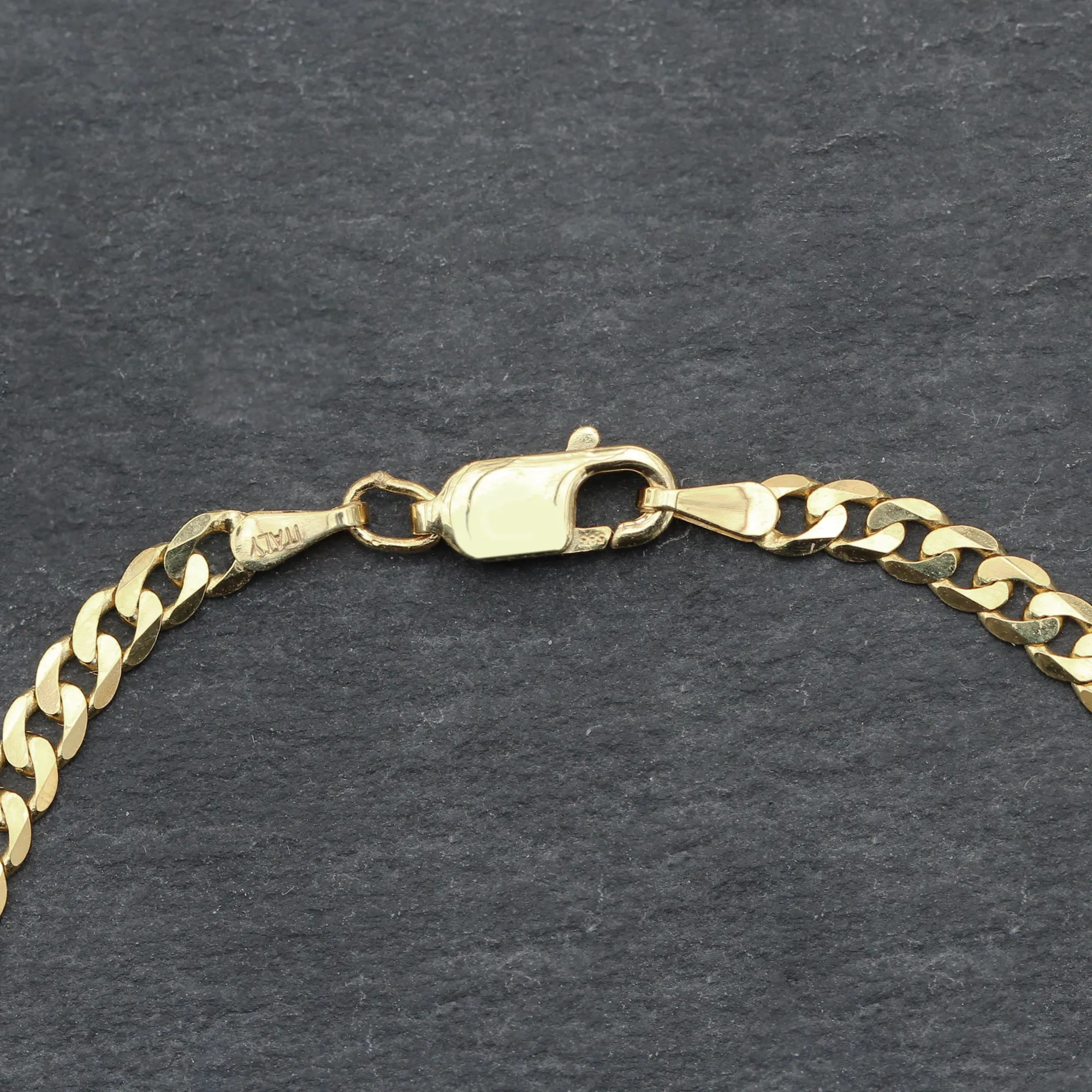 14k Gold   Emerald Curb Link Station Bracelet