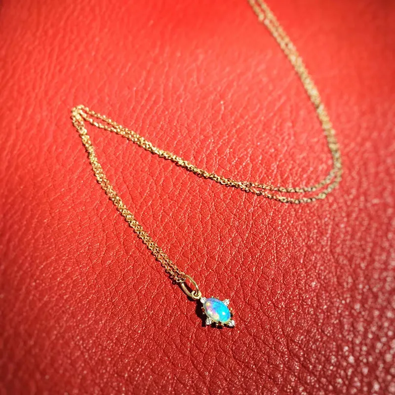 18K Gold Oval Cut Natural Diamond Opal Pendant Necklace