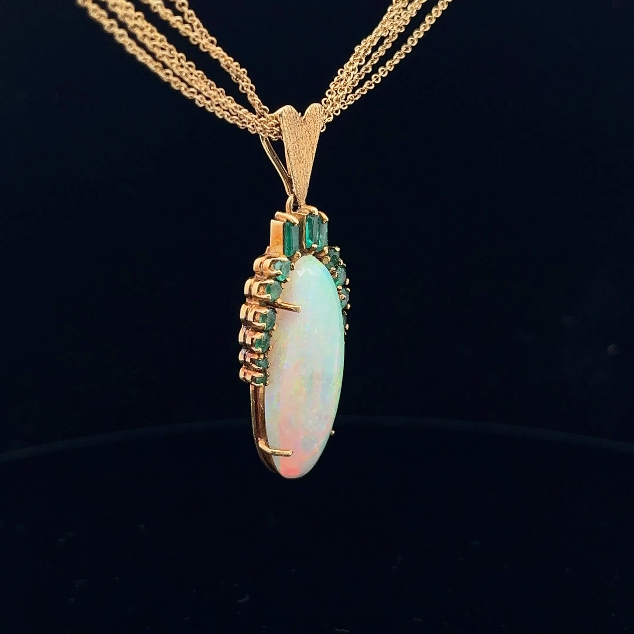 18k Yellow Gold Vintage 8.03ct Cabochon Cut Opal and 1.65ct Round and Baguette Emerald Necklace Certified By GIA # 2231086151