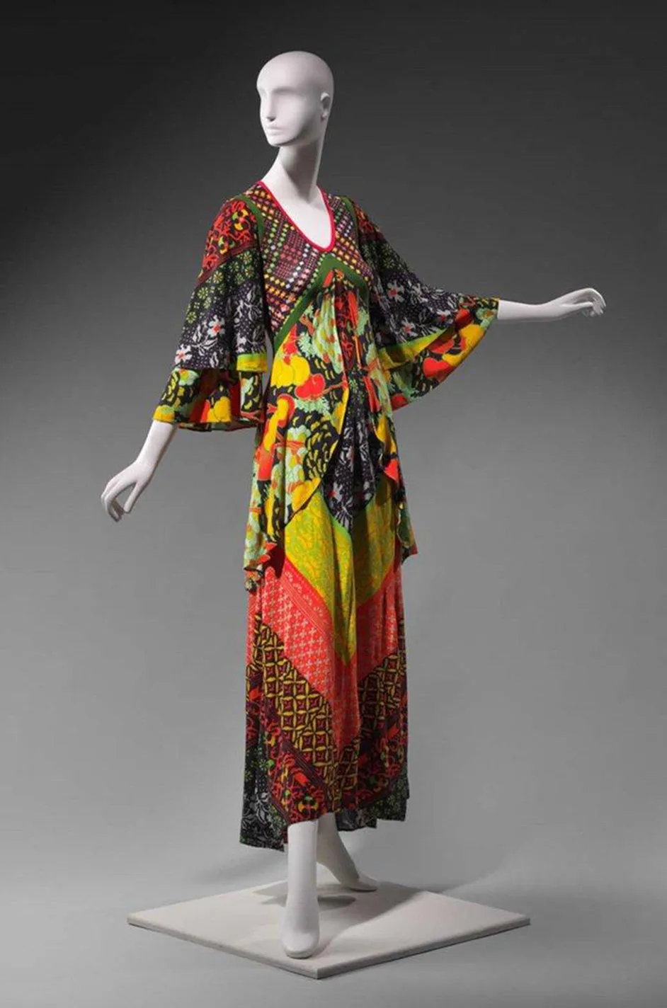 1971 Giorgio Sant' Angelo Medieval Collection Printed Jersey Dress