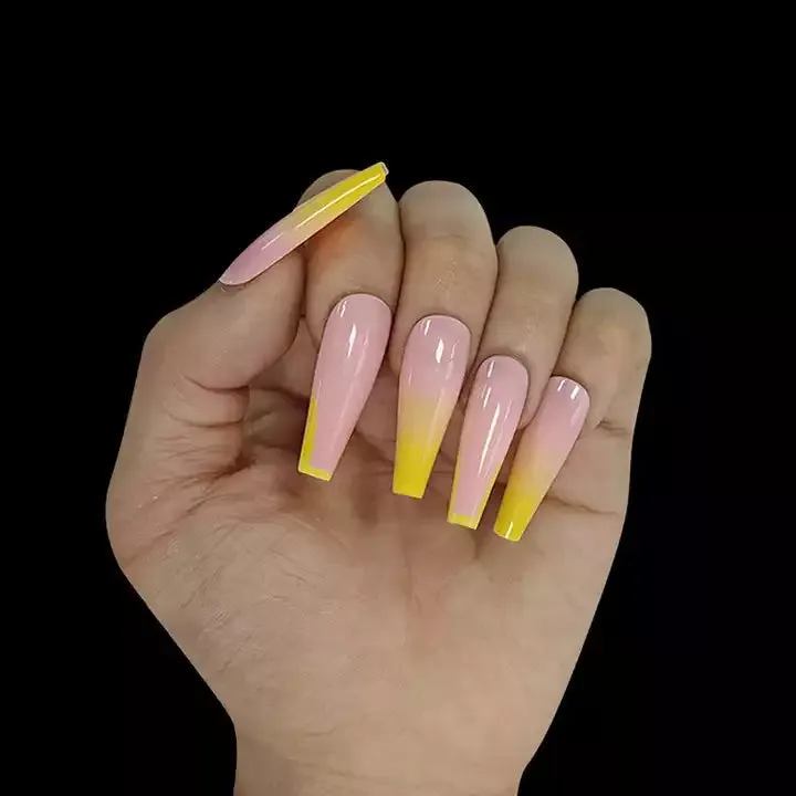 2023 Luxury Shiny Pink High Quality Bulk False Nails