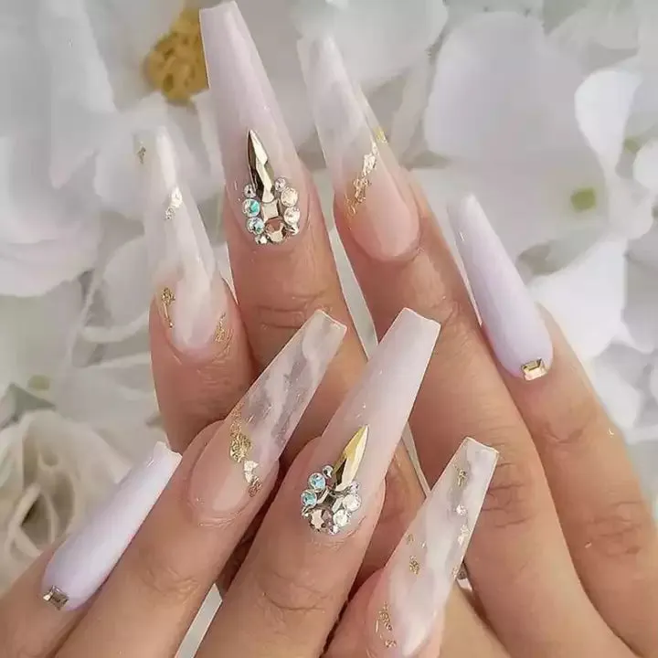 2023 Luxury Shiny Pink High Quality Bulk False Nails