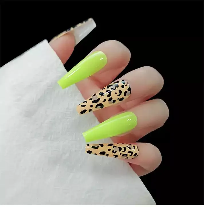 2023 Luxury Shiny Pink High Quality Bulk False Nails