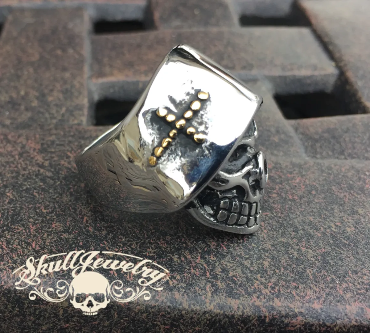 Angel of Death Skull Ring With Gold Cross on Side (#325)