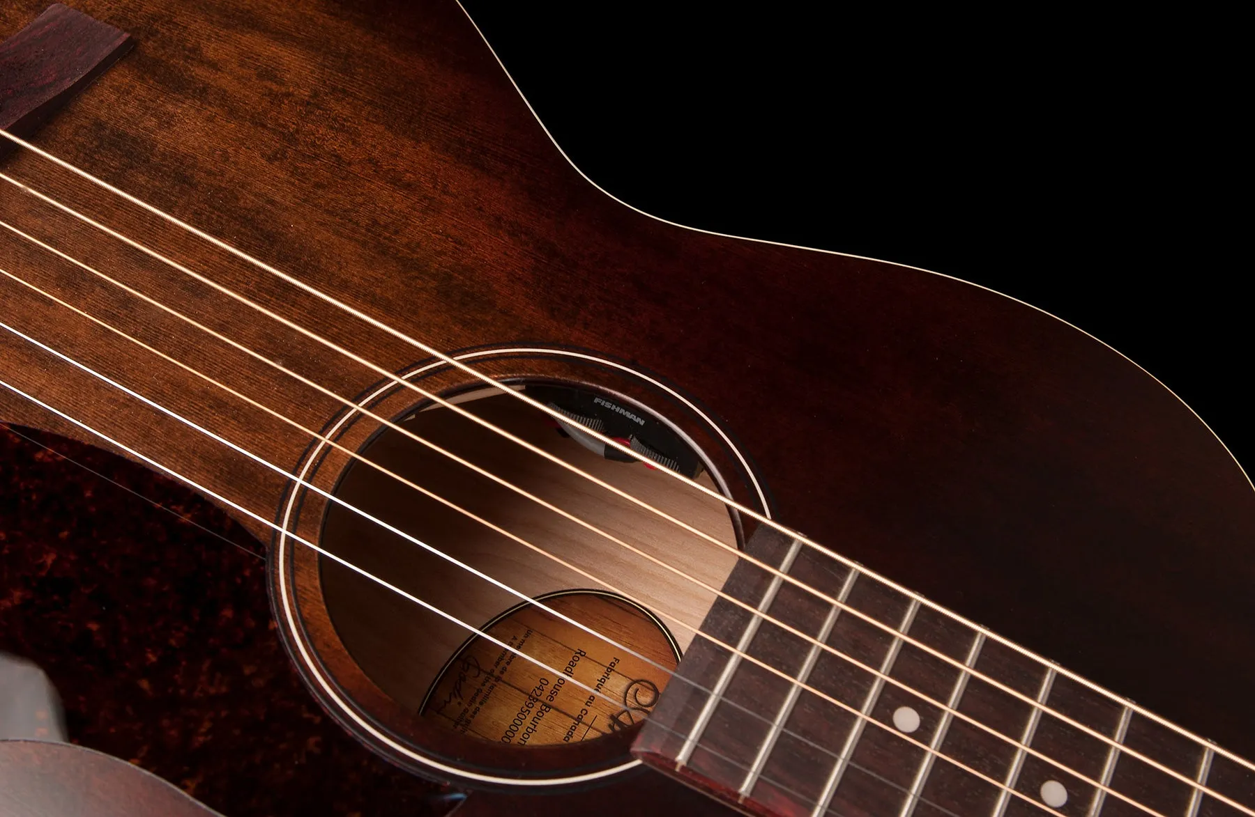 Art & Lutherie 042395 Roadhouse Bourbon Burst A/E Parlor Acoustic Electric Guitar MADE In CANADA