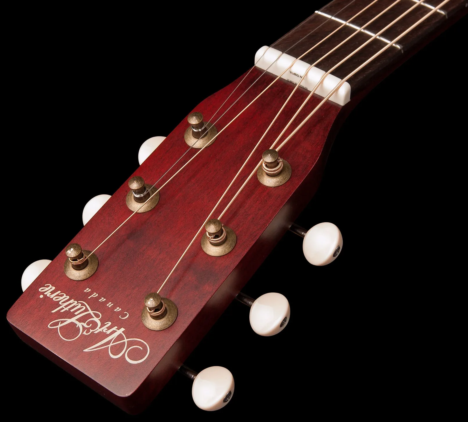 Art & Lutherie 045525 Roadhouse Tennessee Red Parlor Acoustic Guitar MADE In CANADA D