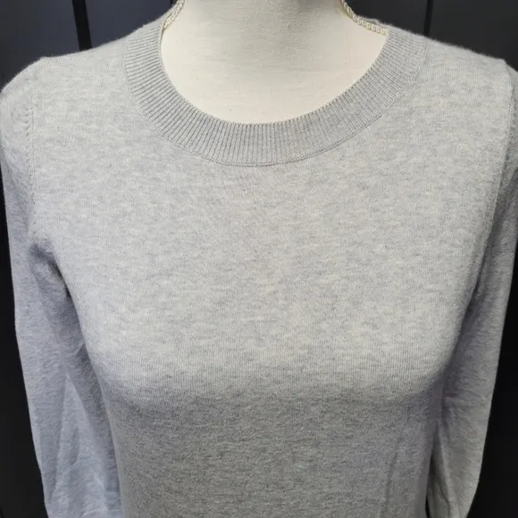 Boden soft grey crew neck sweater with wrist button details