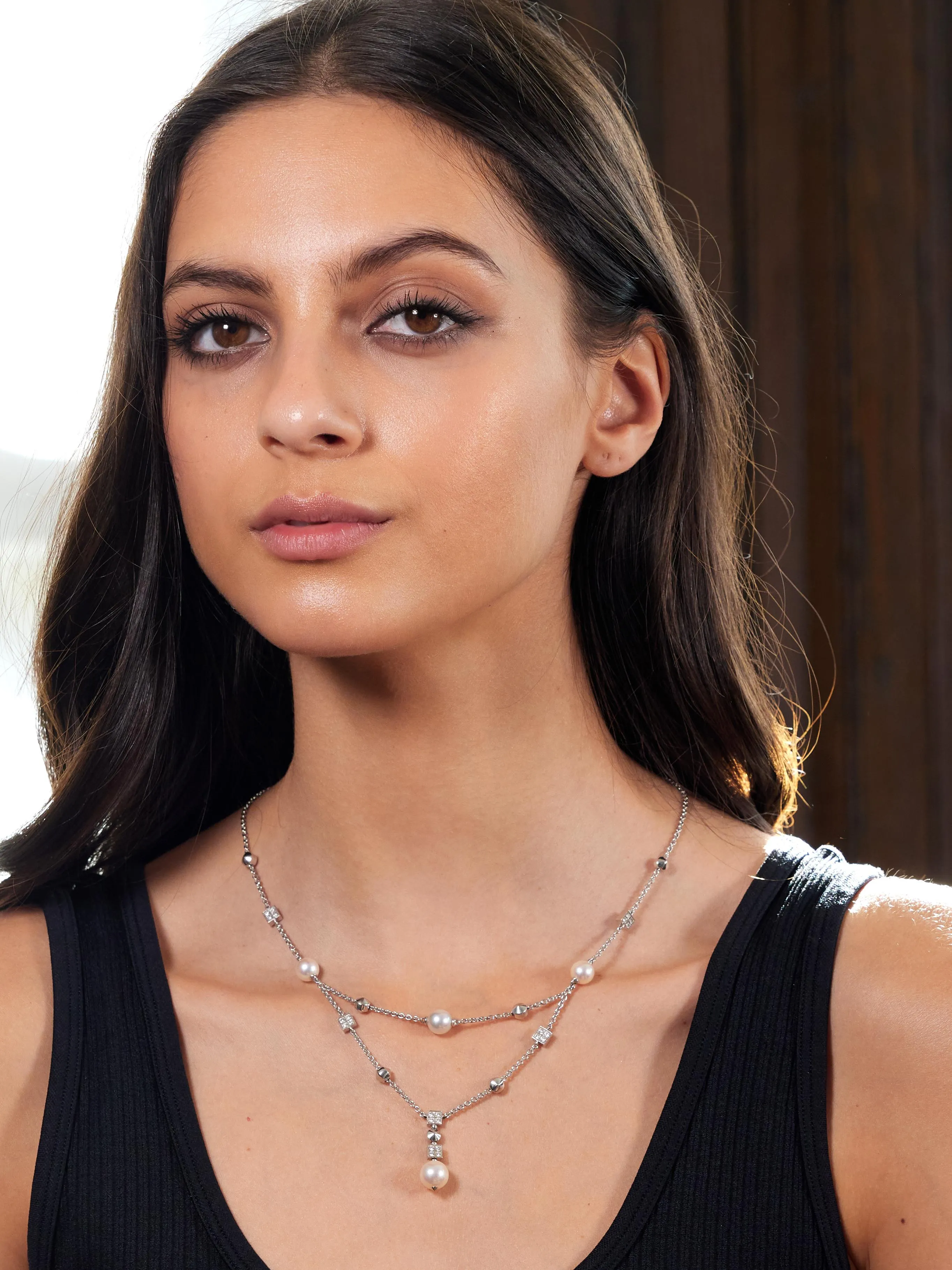 Bulgari 2000 Diamond Pearl 18 Karat White Gold Vintage Y2K Lucia Swagged Drop Necklace
