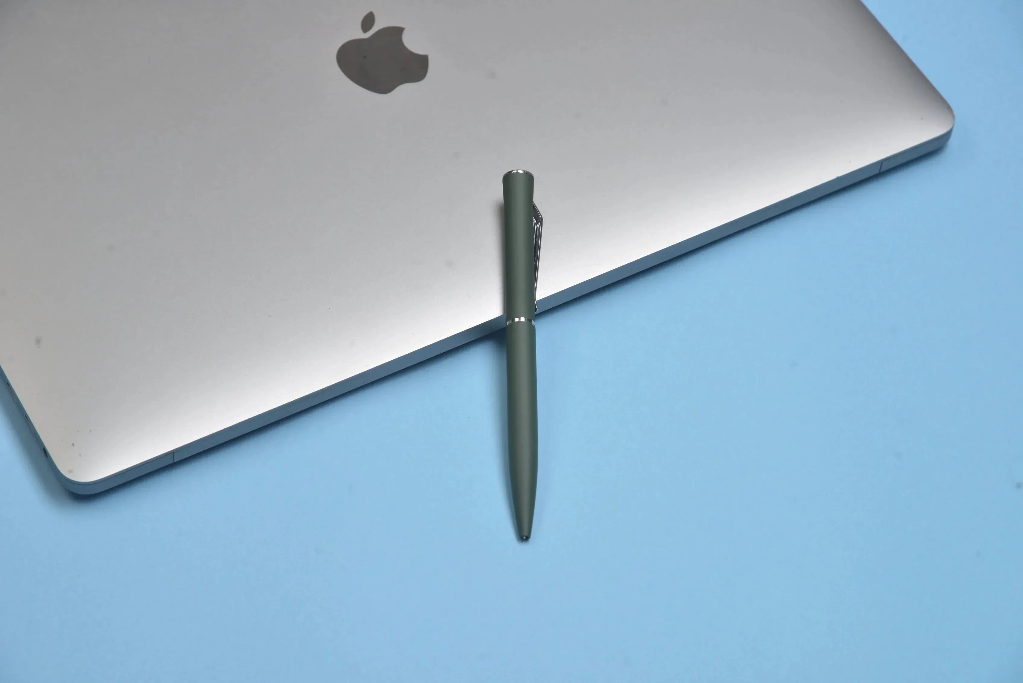 Classy Executive Diary   Classic Metal Pen - Green