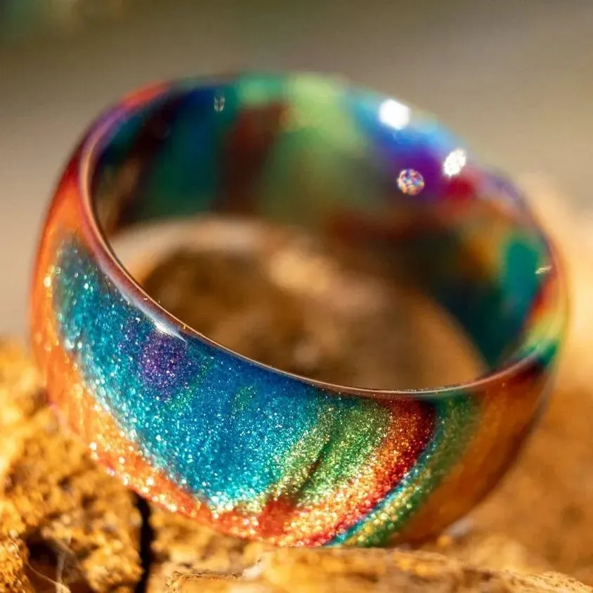 Domed Opal Fidget Women's Wedding Band