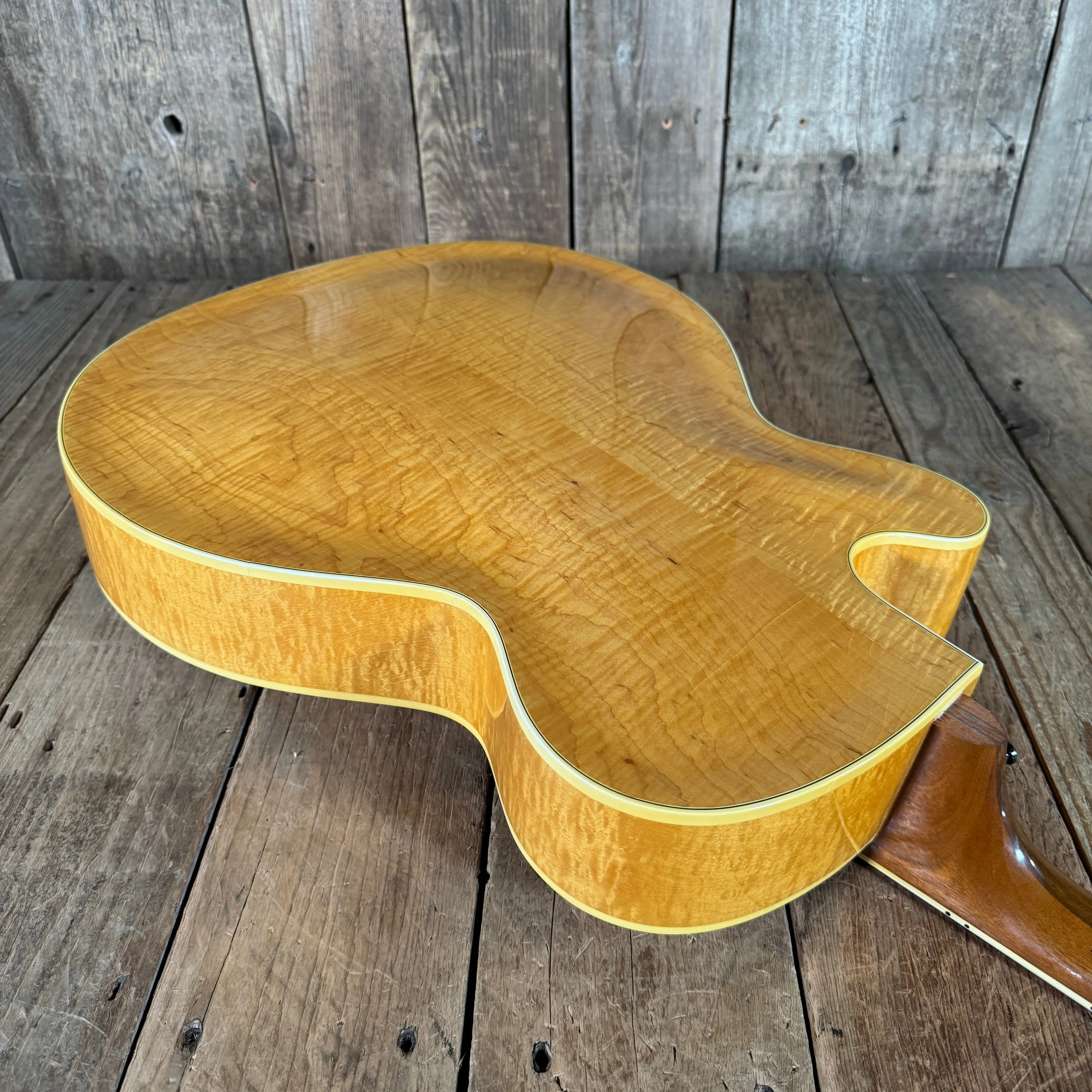 Epiphone Broadway Cutaway with added floating pickup 1955 Blonde