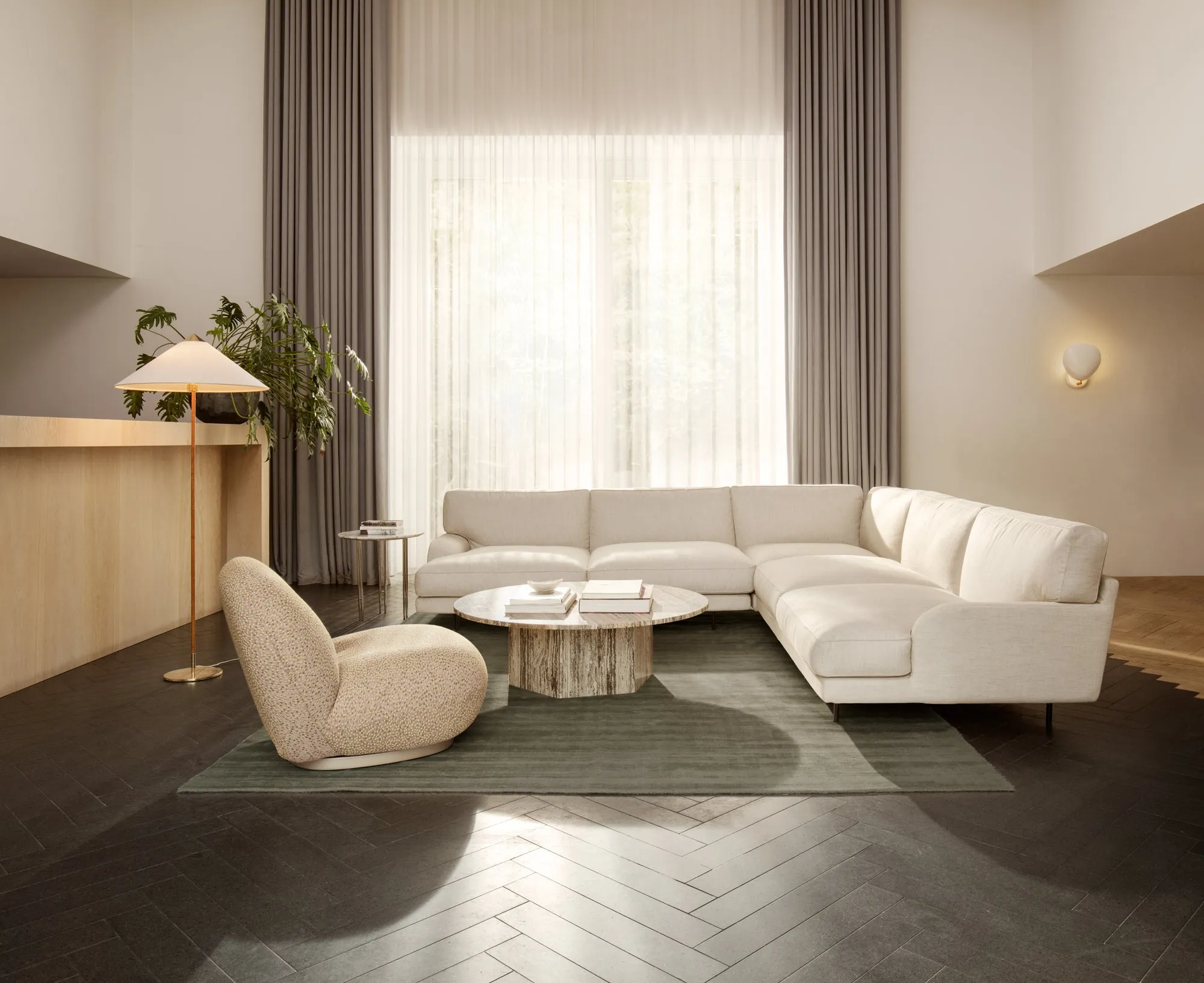 Flaneur Corner Sectional Sofa - w/ Armrest