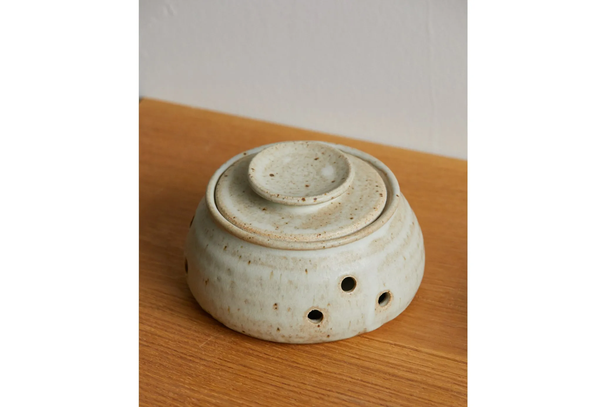 Garlic Container
