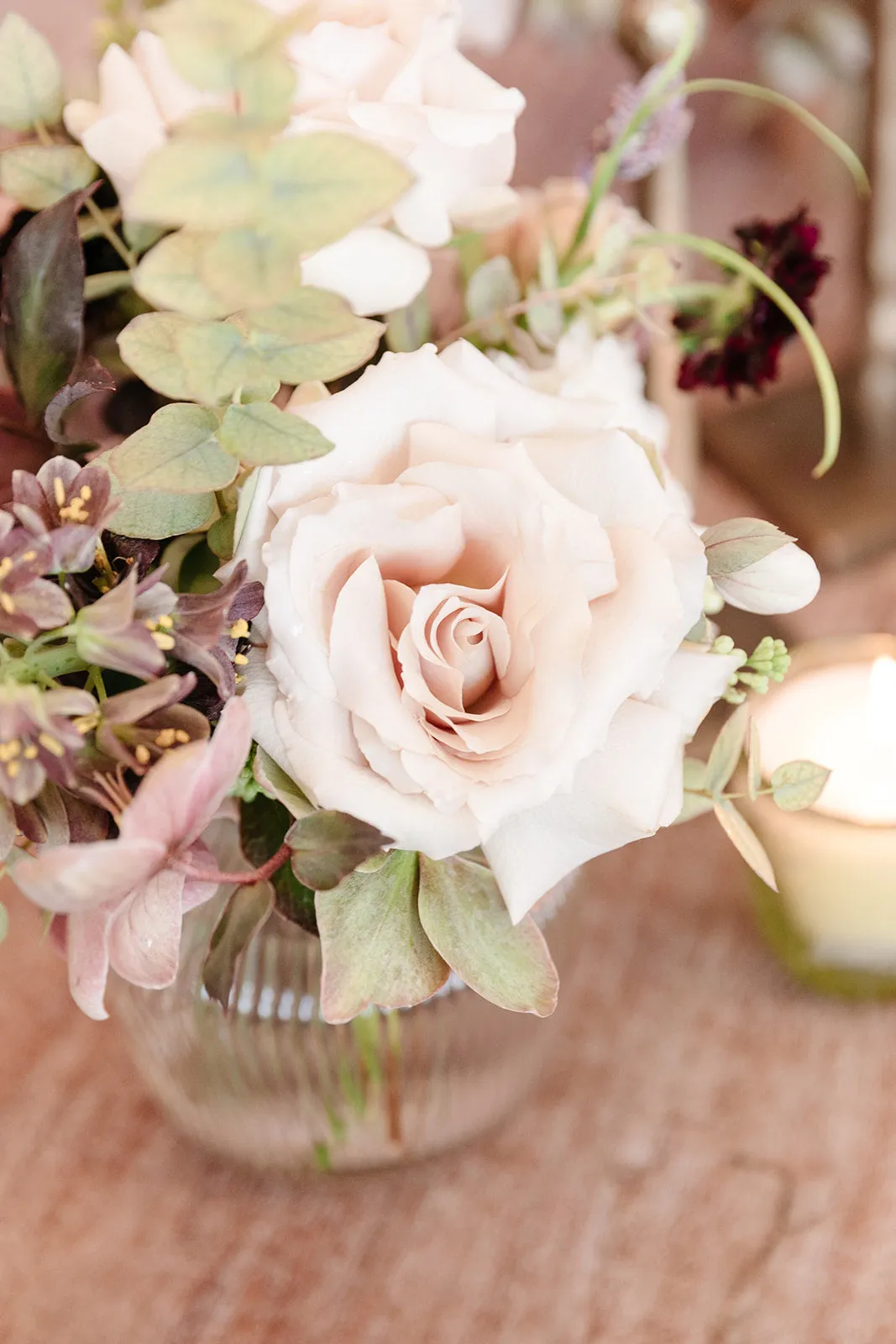 G'old Hollywood Petite Pleated Glass Centerpiece