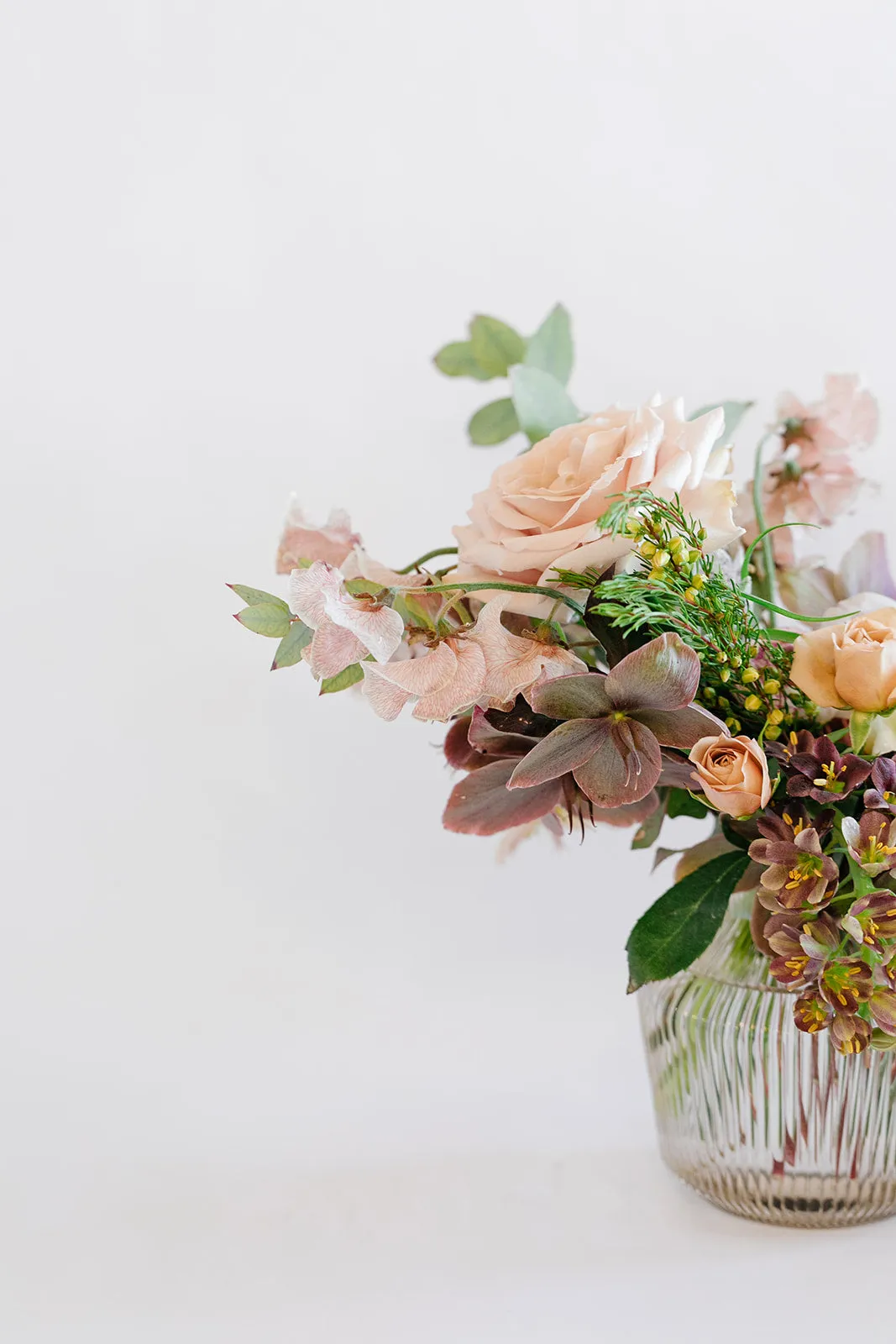 G'old Hollywood Petite Pleated Glass Centerpiece