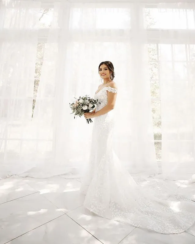 Gorgeous Mermaid Lace Wedding Dresses Off The Shoulder Sexy Trumpet Wedding Gown for Brides