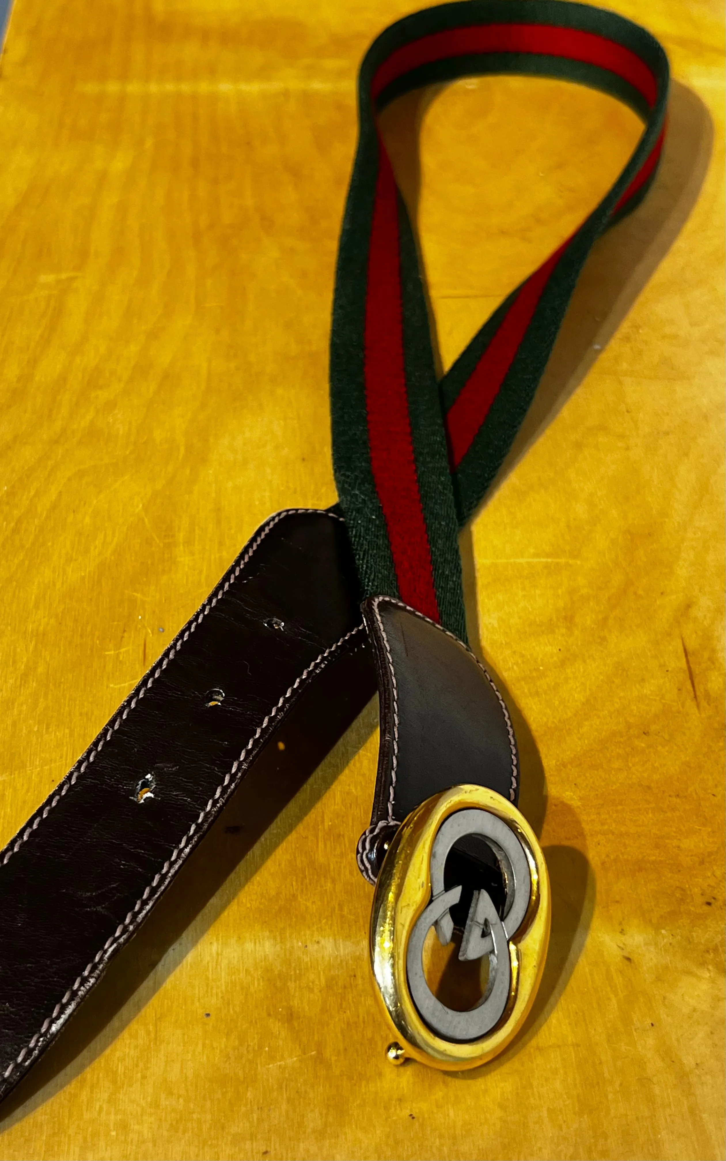 Gucci Red and Green Woven Belt with Logo Buckle