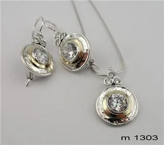 Hadar Designers Handmade Long 9k Yellow Gold Sterling Silver Garnet Earrings (Ms