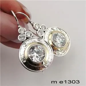 Hadar Designers Handmade Long 9k Yellow Gold Sterling Silver Garnet Earrings (Ms