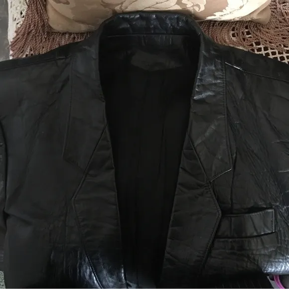 Leather Ladies Tuxedo Jacket  size  Small Petite  Vintage