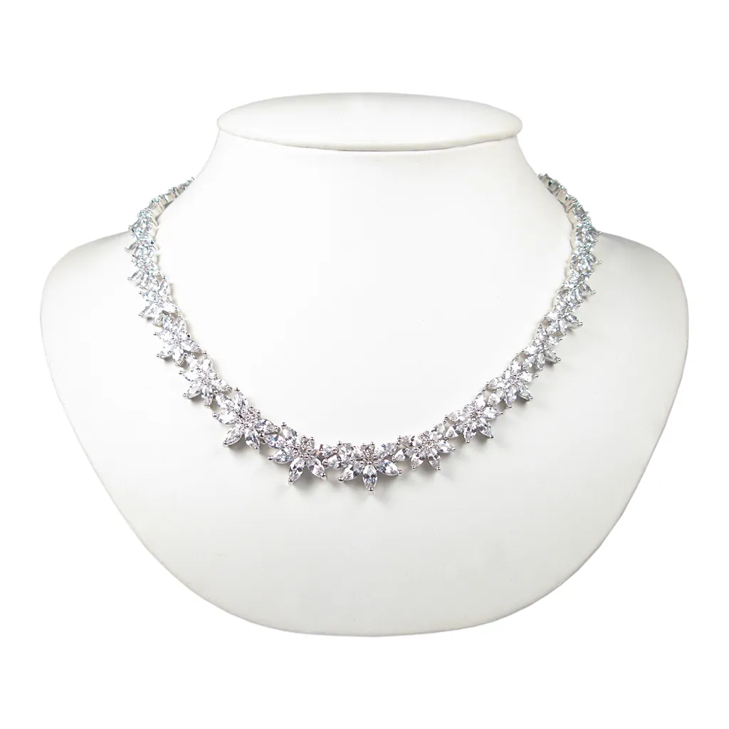 Marquise Leaf Diamontage™ 19.2 Carat Necklace