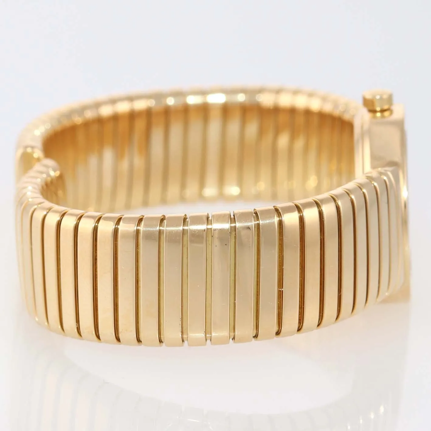 MINT Ladies Bvlgari Bulgari Tubogas Serpanti 18k Gold Quartz BB232T 23mm Watch