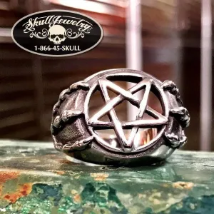 Pentagram Ring (#c016)