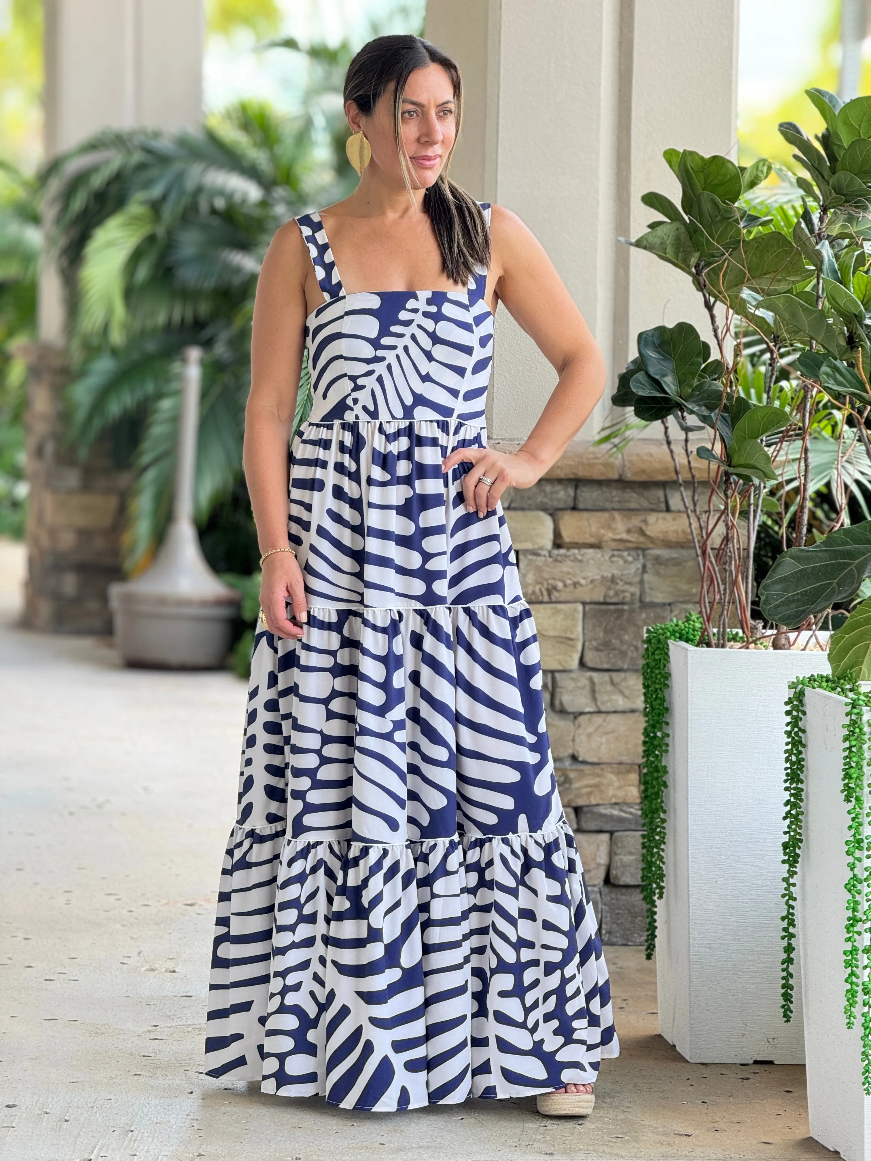 "Mar De Lua" Printed Sleeveless Maxi Dress