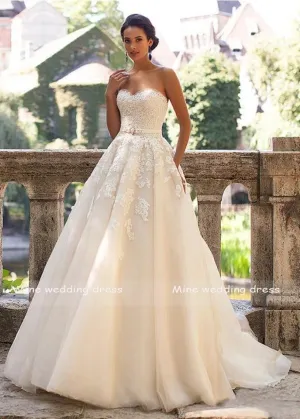 Roycebridal Glamorous Sweetheart Neck Wedding Dress Vestidos de Novia 2021 Lace Appliques with Belt Lace Up Wedding Gowns Robe Mariage