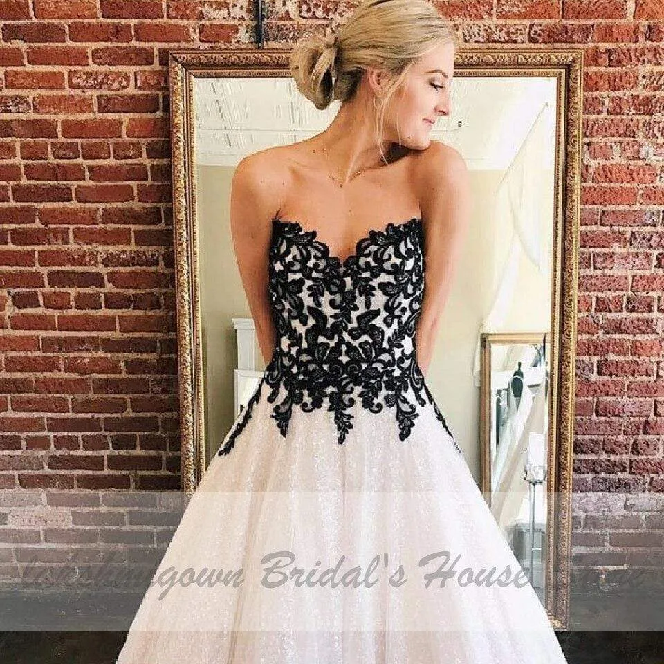 Roycebridal Vintage Black and White Wedding Dress Plus Size Glitter Tulle