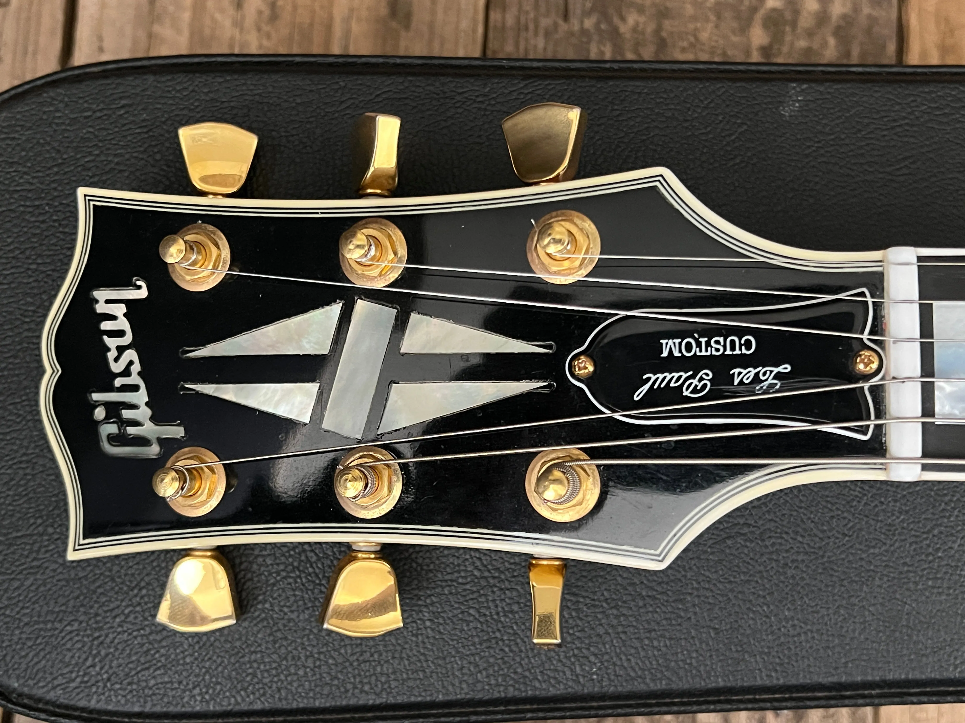 SOLD - Gibson Les Paul Custom 2008 Custom Shop Alpine White