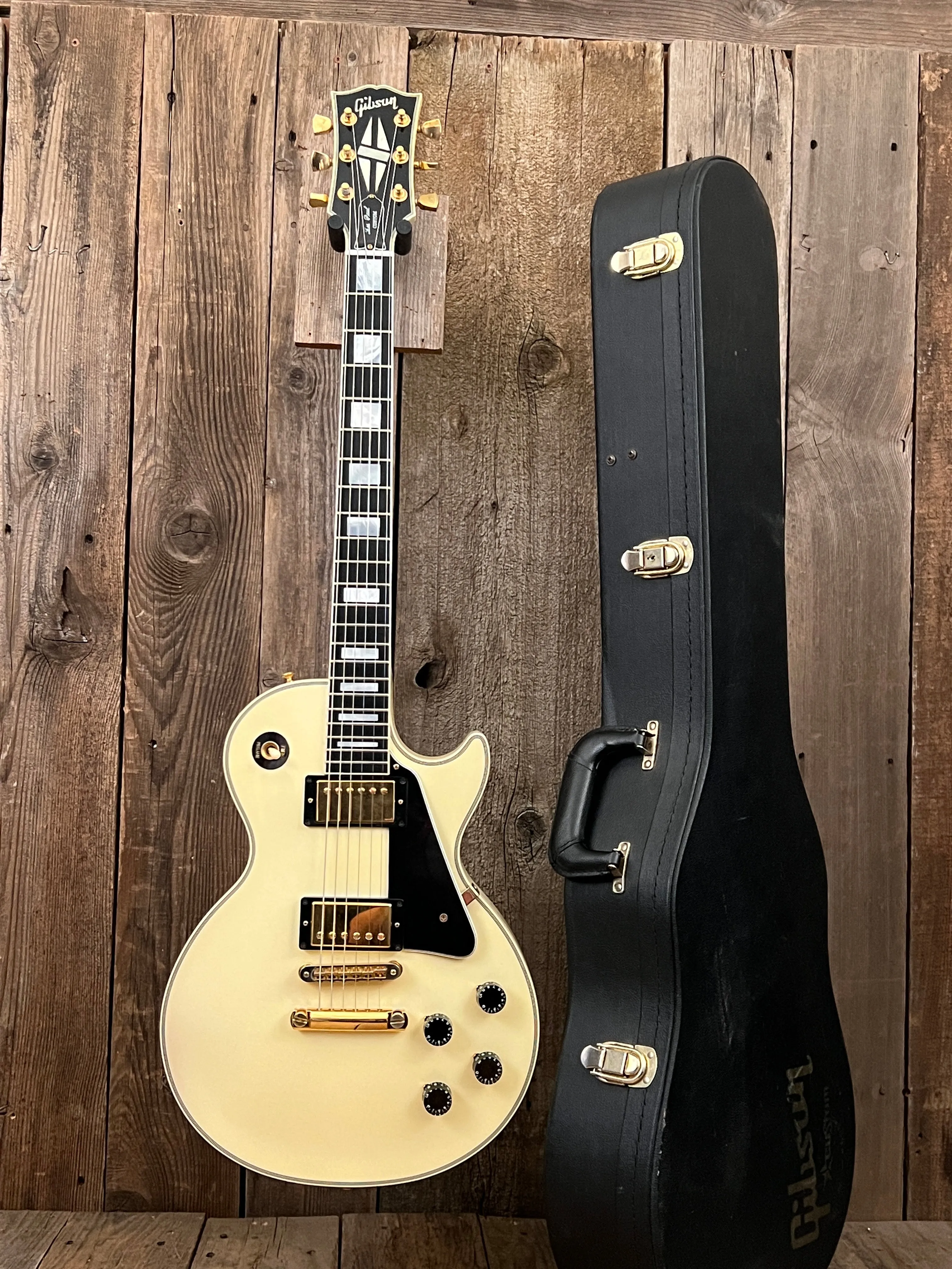 SOLD - Gibson Les Paul Custom 2008 Custom Shop Alpine White