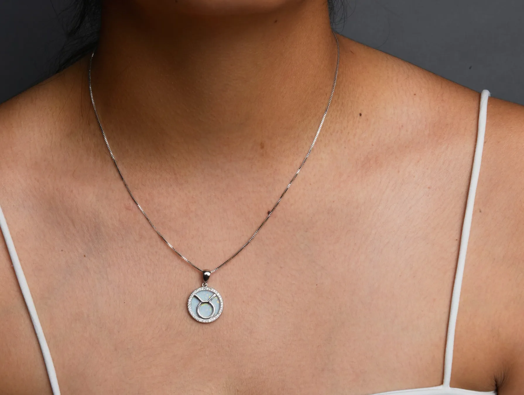 Taurus 925 Silver opal necklace