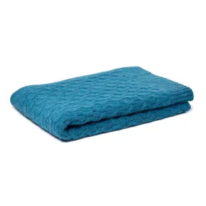 Theo Throw, Peacock