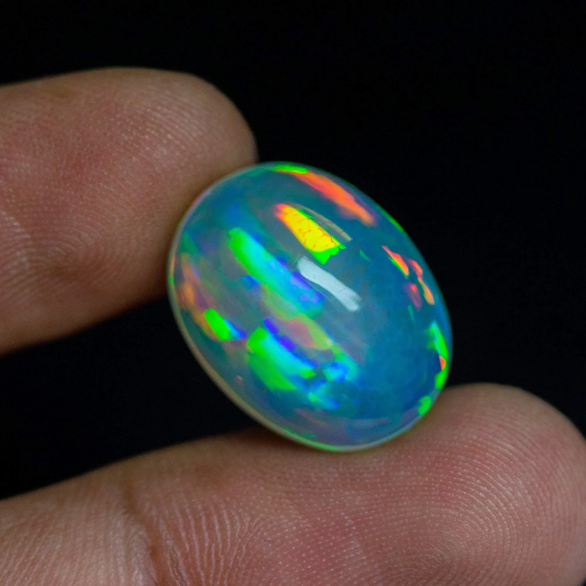 Top Quality AAA Grade Natural Welo Ethiopian Fire Opal Smooth Oval Honey Comb Texture Cabochon 12.90ct 18.5x14x9.5mm