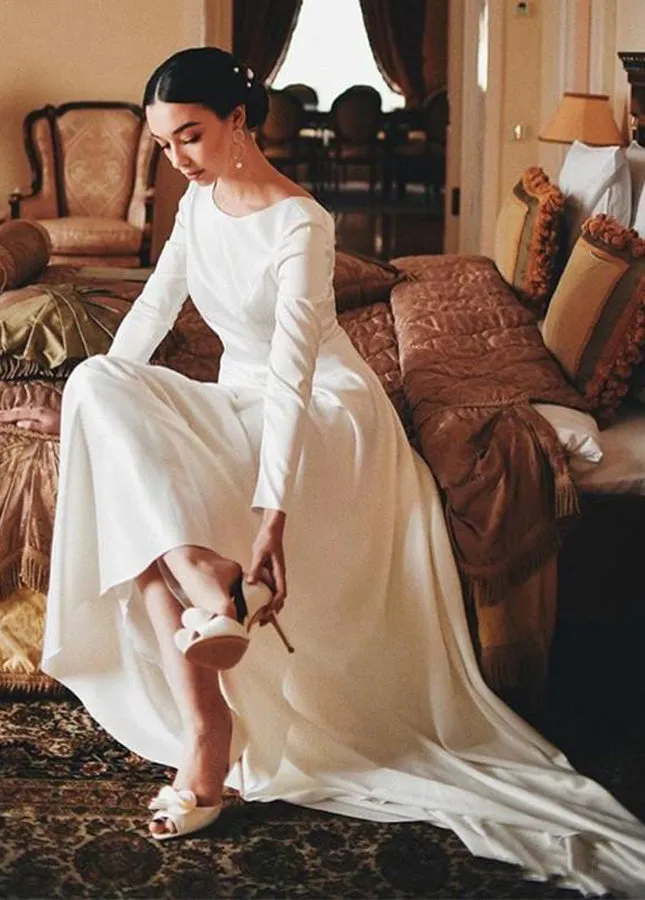 Vintage Satin A-Line Bateau Neckline Long Sleeves Bridal Gown Wedding Dresses