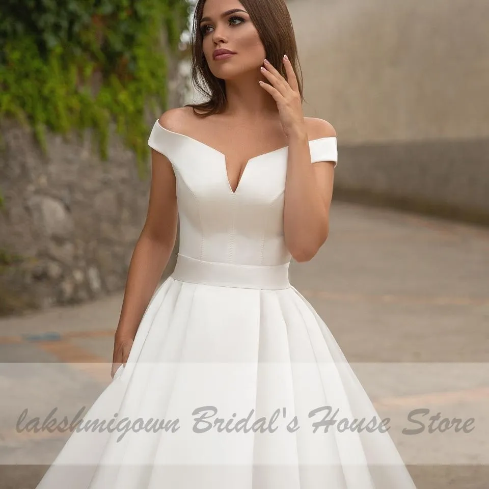 Vintage Satin Dress Country Wedding Gowns with Pockets
