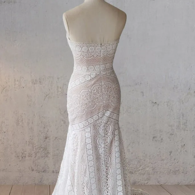 Vintage White Mermaid Lace Wedding Dress with Tassel