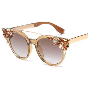 Women's Fashion Summer Sunglasses With Crystal Decoration