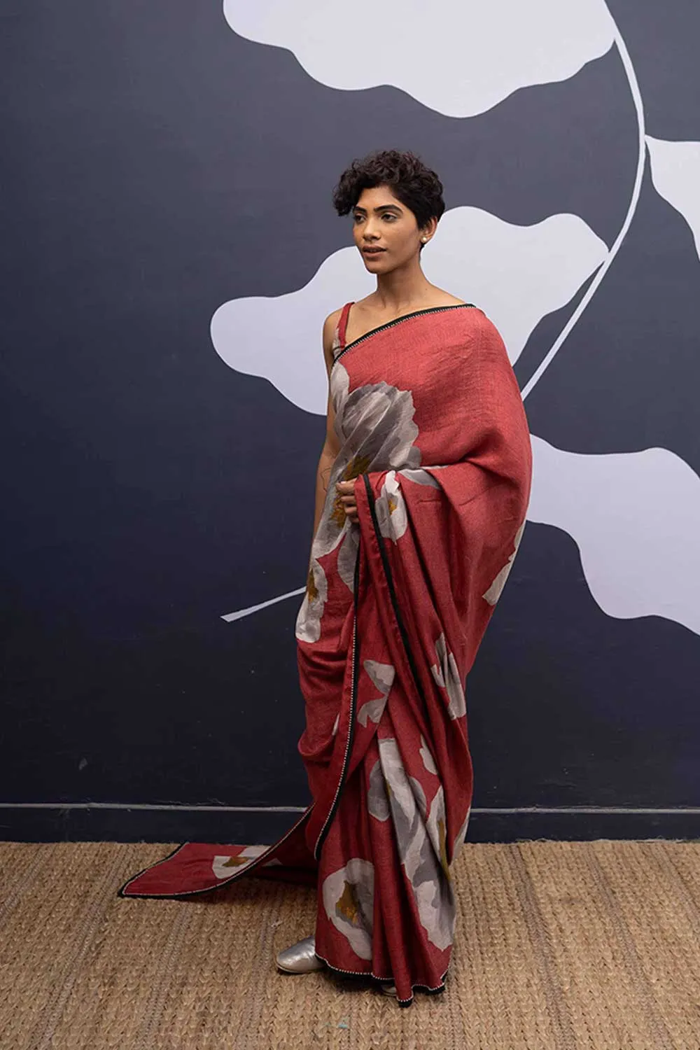 YAM   I   Vitoria RED POPPIES SAREE 1  (SAREE)  [BLOUSE STITCHED/ UNSTITCHED NOT INCLUDED] PURE HABUTAI SILK RED YAMSR17