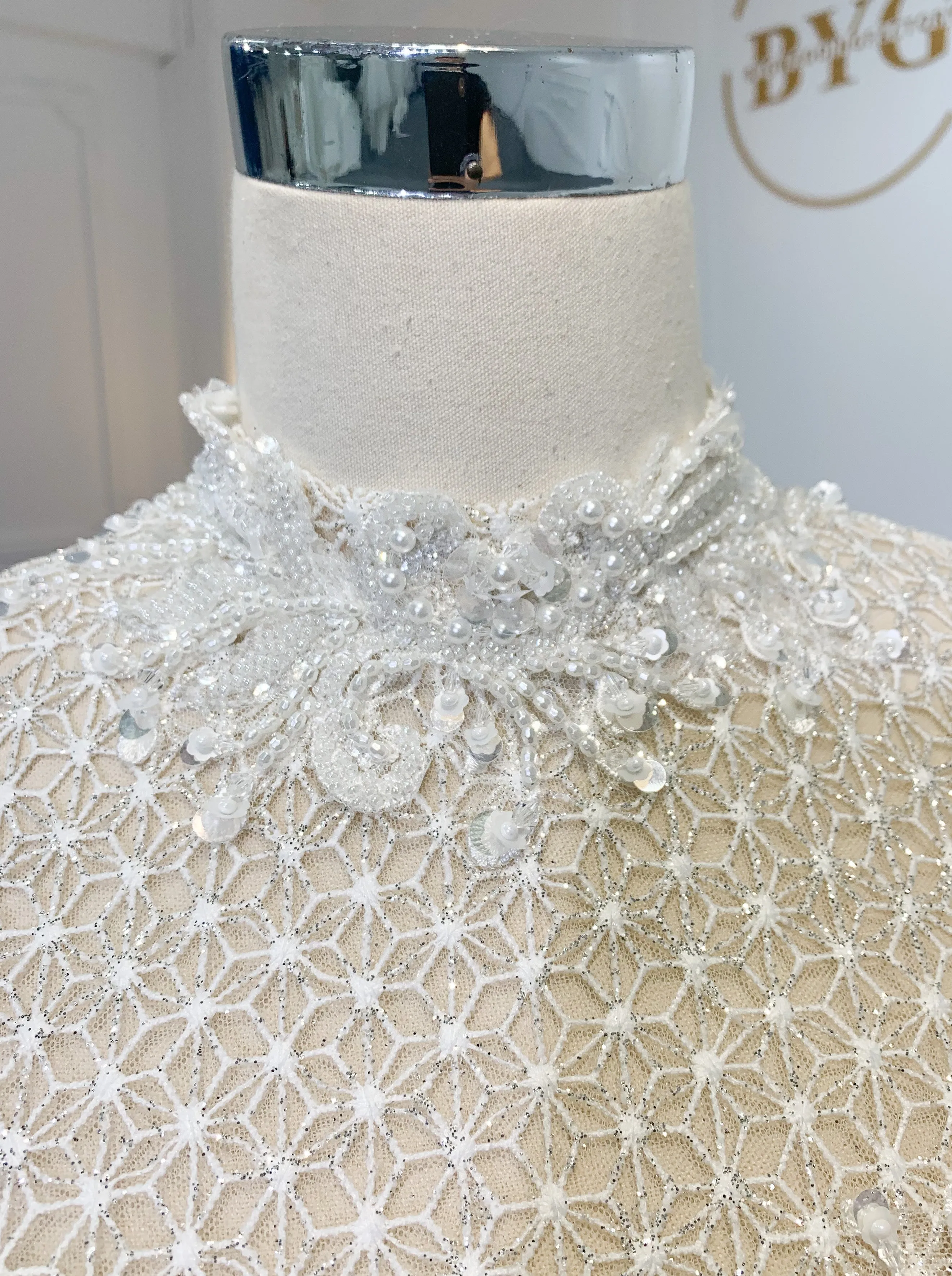 Z050 Vintage Luxury Heavy Beading Ball Gown