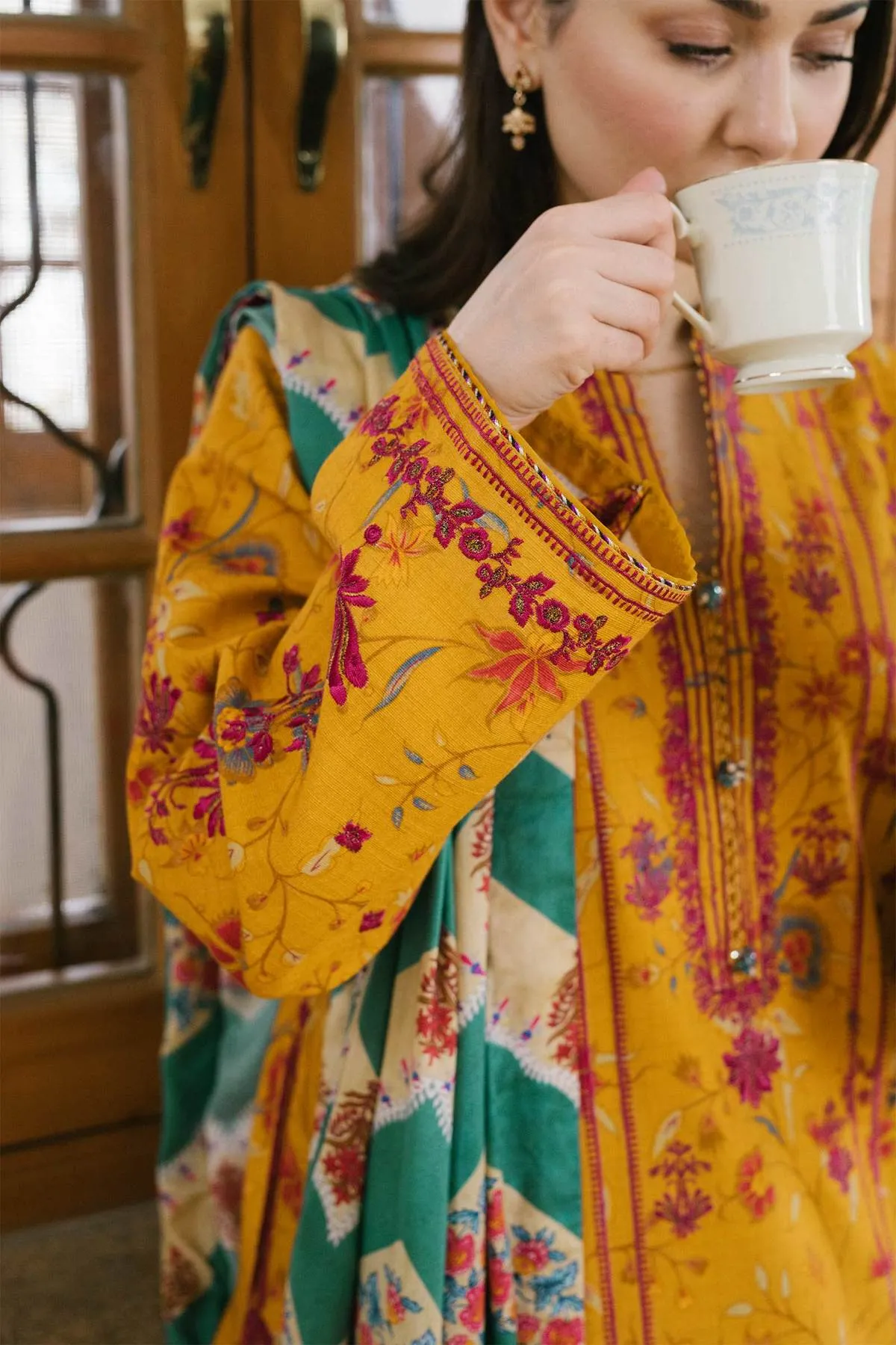 ZW21-1B |  Zara Shahjahan Coco Winter 2021 Collection | Unstitched Embroidered Khaddar Suit